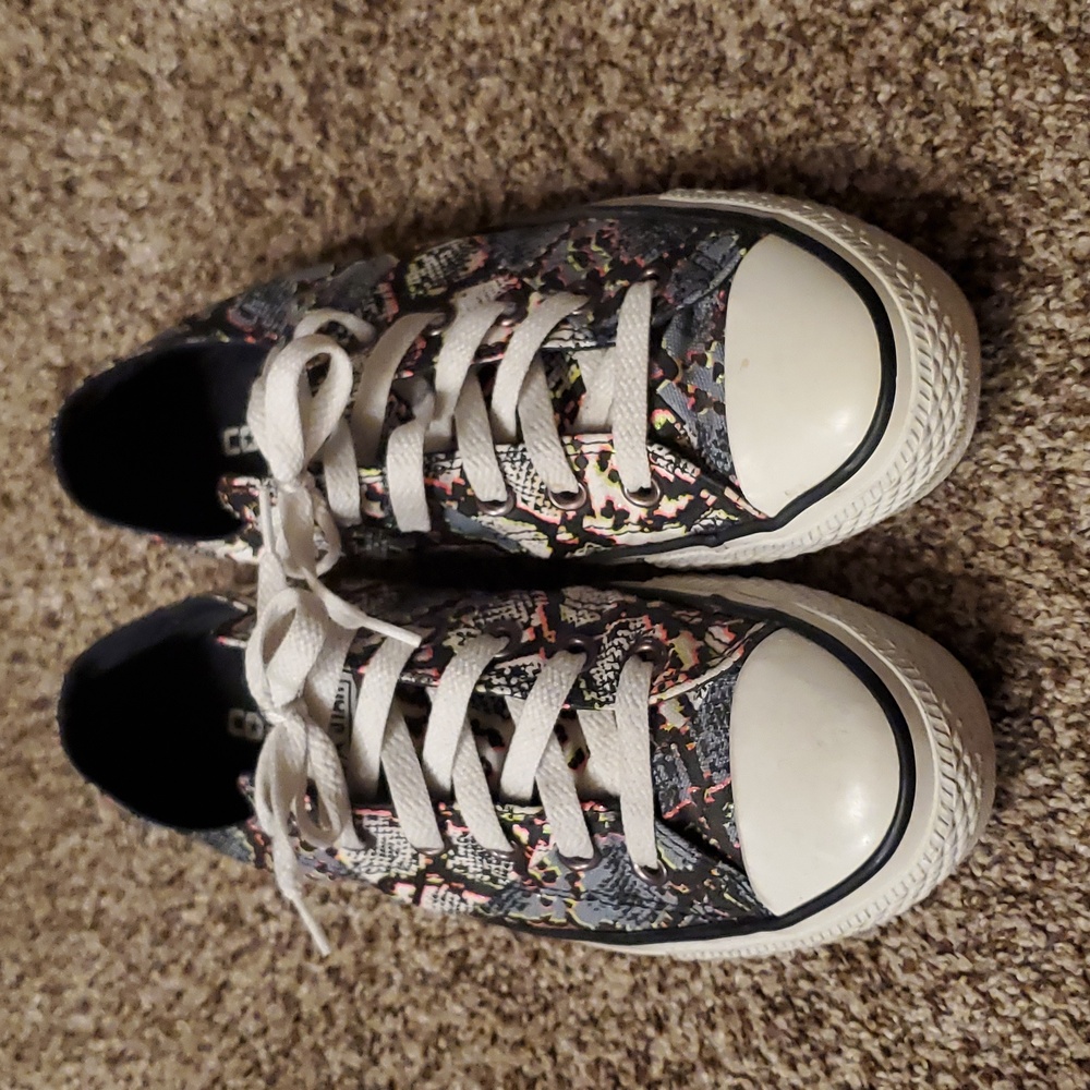 Neon glitter snakeskin Converse, Women's size 8.5